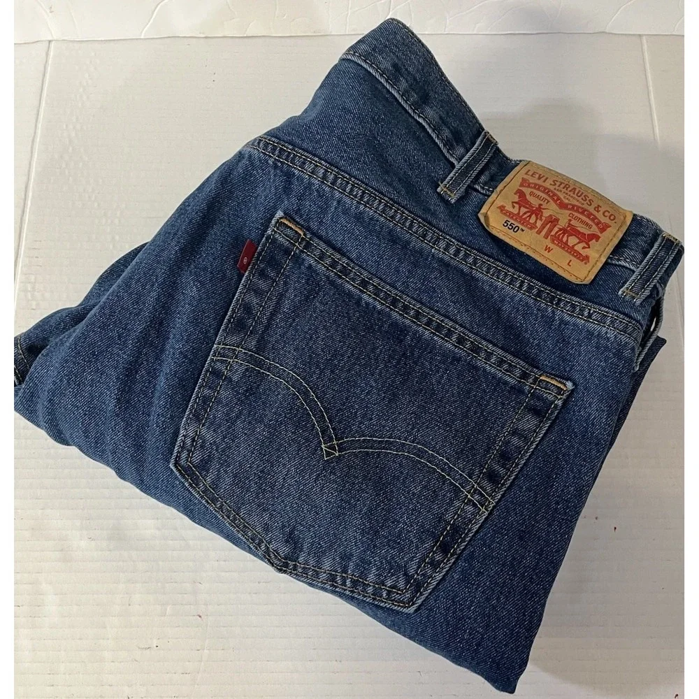 Levi's 550 Relaxed Fit Jeans Mens 44x30 Blue Denim Classic Tapered Leg